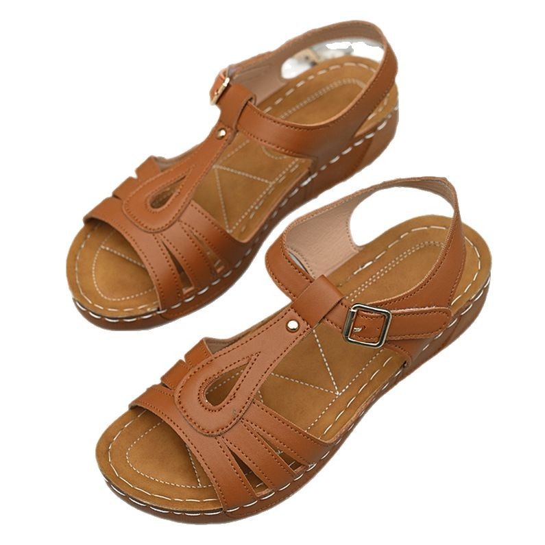 Európai és amerikai külkereskedelmi plus size szandálok 2025 nyári új ék alakú, halszájcsatos, kényelmes, plus size strandcipő női nagykereskedelemben