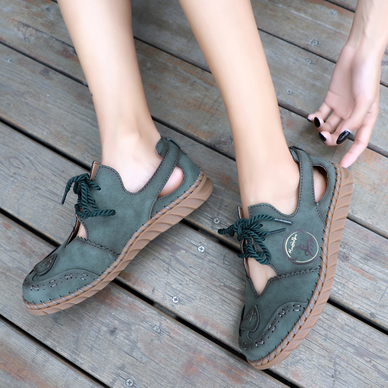 Prekogranične ručno izrađene ležerne prozračne ženske sandale velikih dimenzija s izrezom