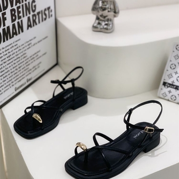 Καλοκαιρινά σανδάλια με χοντρό τακούνι και λεπτό λουράκι για γυναίκες 2025 Νέο στυλ με αγκράφα, κομψά παπούτσια για εξωτερικούς χώρους