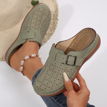 Papuci transfrontalieri de dimensiuni mari pentru femei 2025 vara nouă europeană și americană Baotou cataramă metalică decupată culoare pură Flats papuci pentru femei