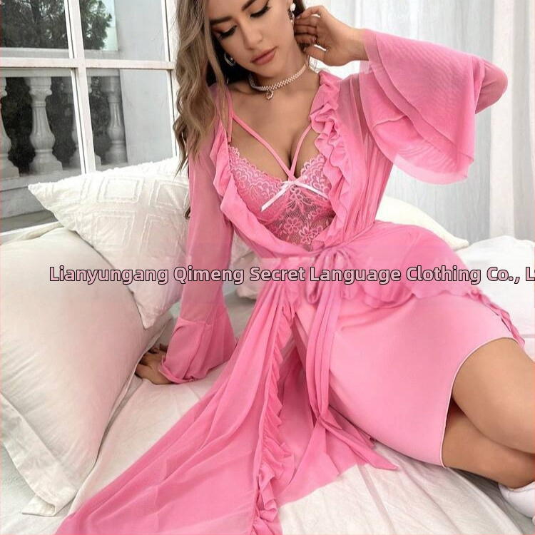 Seksualūs apatiniai moterims, maža krūtine pasiūti apatiniai, nėriniuotos petnešos, tinkliniai naktinukai, seksualus kostiumėlis, namų drabužiai