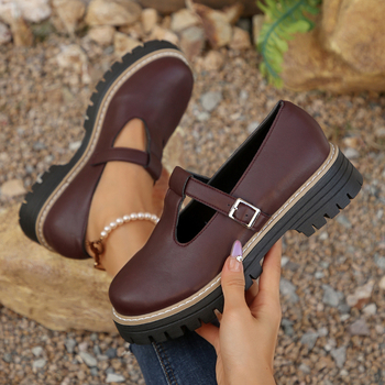 Prekogranični izvoz 2025. Retro cipele s okruglim prstima i kopčom za remen, nove modne male kožne cipele u britanskom stilu, ravne ženske cipele s debelom petom