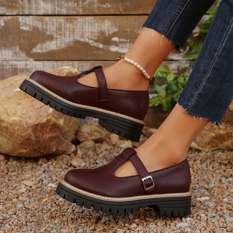 Prekogranični izvoz 2025. Retro cipele s okruglim prstima i kopčom za remen, nove modne male kožne cipele u britanskom stilu, ravne ženske cipele s debelom petom