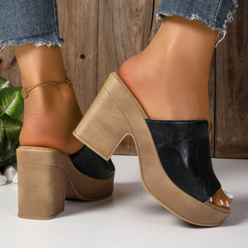 Παντόφλες με ψηλοτάκουνα εξωτερικού εμπορίου για γυναίκες 2025 καλοκαίρι Νέα ευρωπαϊκά και αμερικανικά σέξι γυναικεία σανδάλια ψαριού με χοντρό τακούνι και μεγάλο μέγεθος σε μια γραμμή