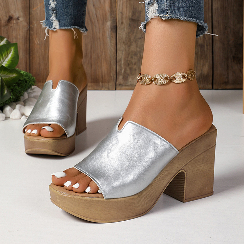 Лято 2025 Нови европейски и американски експортни големи размери платформа с дебела подметка, модерни и удобни чехли на висок ток с отворени пръсти за жени