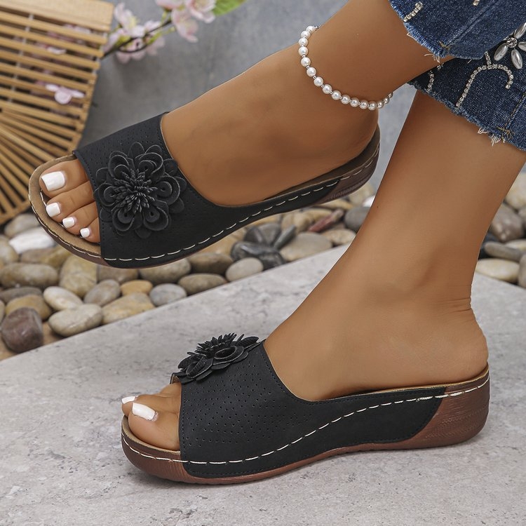 Jugoistočna Azija prekogranična padina s debelim potplatom s cvijećem, riječju riblja usta papuče nose plus size generaciju ženskih cipela