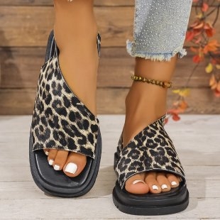 Шедьовър на моден дизайнер, интерпретиращ уникална личност и изключителен вкус!