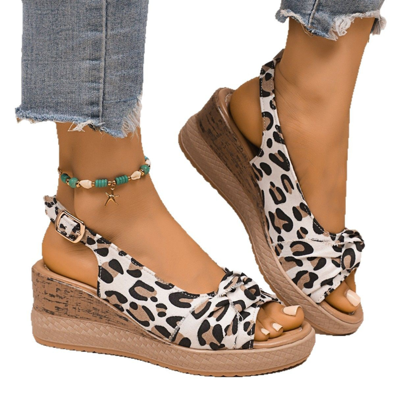 2025 Neovisna stanica Nove europske i američke sandale Velike veličine Vanjskotrgovinske konoplje s mašnom na klinu Ležerne sandale Ženske cipele Veleprodaja