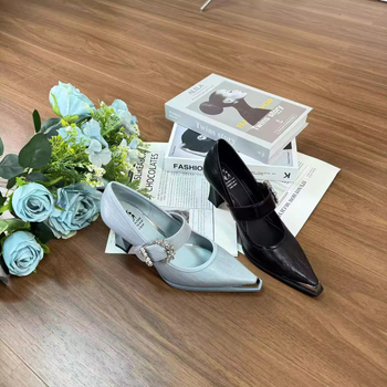 Ψηλά τακούνια 7cm, ευέλικτα, κομψά, μοντέρνα λουράκια με στρας, χοντρά τακούνια, ρούχα εργασίας σε στυλ Ouo, φλατ παπούτσια από γνήσιο δέρμα με μυτερή μύτη για γυναίκες