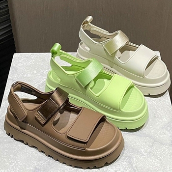 Αναπνέοντα και άνετα γυναικεία σανδάλια με σόλες από καουτσούκ και πλαστικό, εργονομικό σχεδιασμό, μακροχρόνιες μετακινήσεις χωρίς κουραστικά πόδια, παπούτσια θαλάσσης με βέλκρο