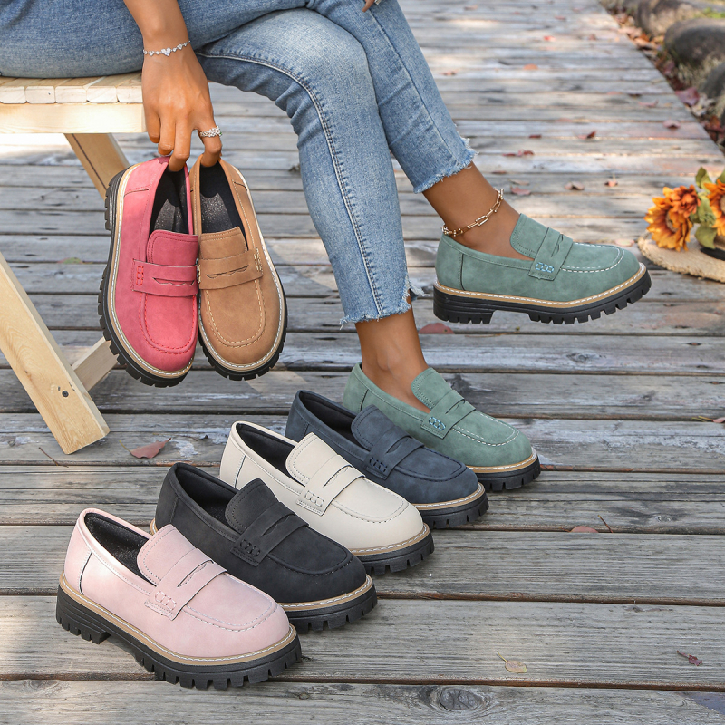 Nove proljetne i jesenske mokasine iz 2025., prekogranične, velike, ležerne, matirane, ženske cipele u britanskom stilu, debela peta, debeli potplat, vanjska trgovina, retro
