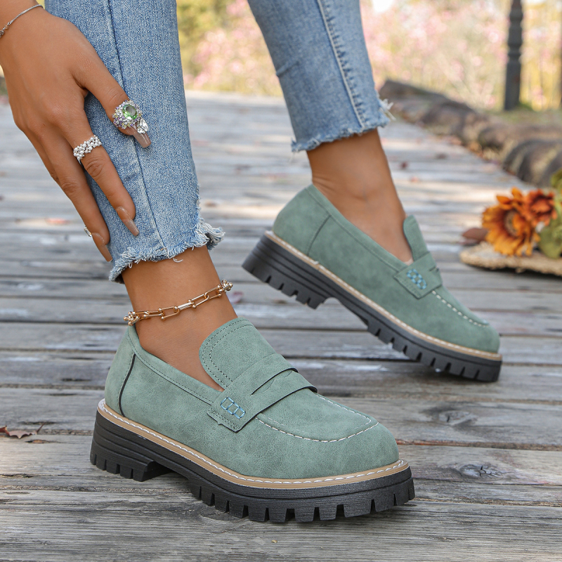 Nove proljetne i jesenske mokasine iz 2025., prekogranične, velike, ležerne, matirane, ženske cipele u britanskom stilu, debela peta, debeli potplat, vanjska trgovina, retro