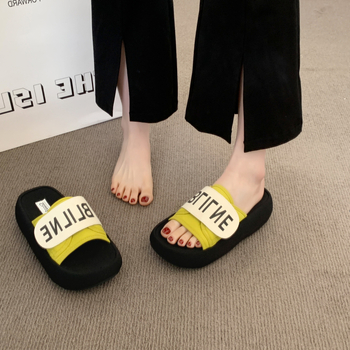 Cross-Border 2025 Nove ljetne sandale s debelim potplatom, moderne svestrane ženske papuče s jednim redom, eBay cipele za unutarnju i vanjsku upotrebu na plaži