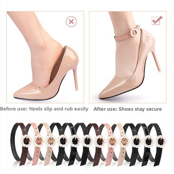 Aukštakulniai bateliai su nėriniuotais, apvaliu perlų sagtimi, kulnu, apsaugančiu nuo kulkšnies, perlų nėriniuotu dirželiu