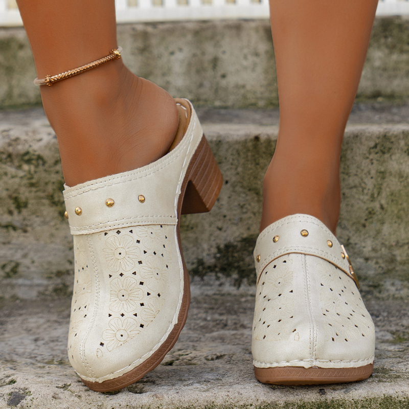 Populiarios aukštakulnės basutės, moteriškos storakulnės basutės iki pirštų galiukų, europietiškos ir amerikietiškos didelių dydžių tuščiavidurės basutės, madingos moteriškos basutės.