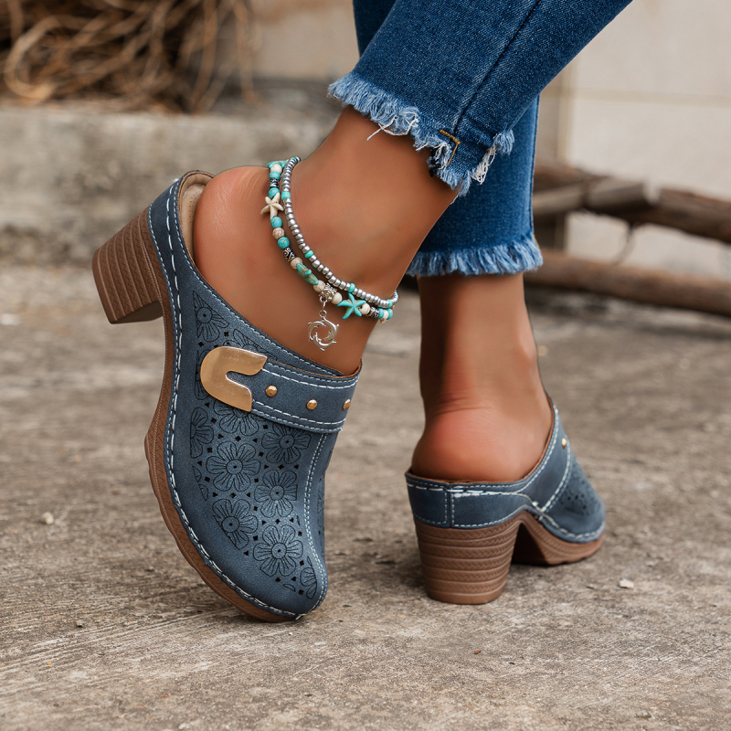 Populiarios aukštakulnės basutės, moteriškos storakulnės basutės iki pirštų galiukų, europietiškos ir amerikietiškos didelių dydžių tuščiavidurės basutės, madingos moteriškos basutės.