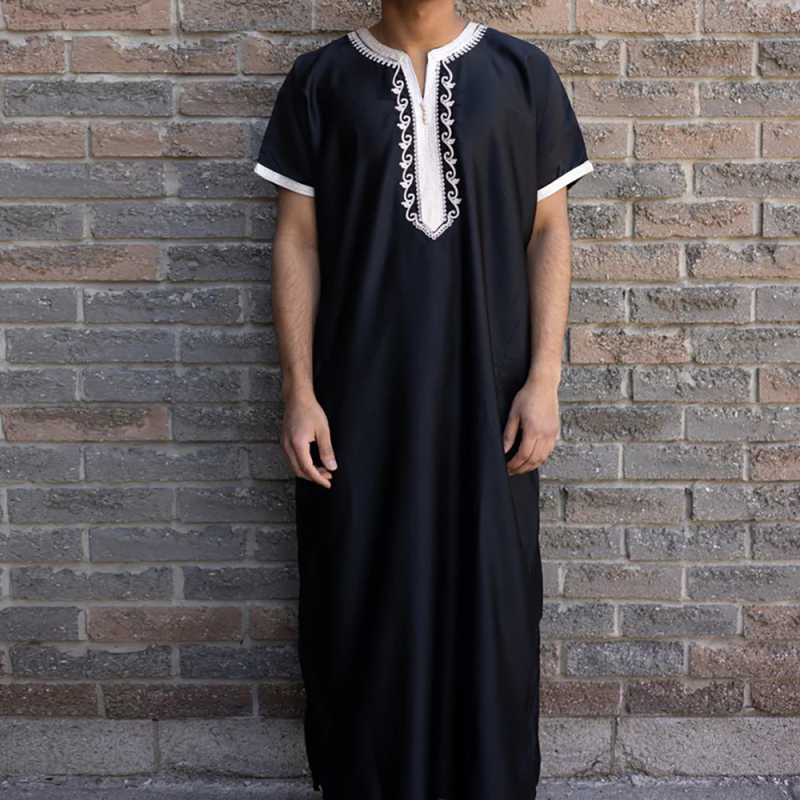 2025. aasta väliskaubanduse piiriülene meeste pikk särk vabaaja noorte tavaline must moslemi tikitud hommikumantel 113824
