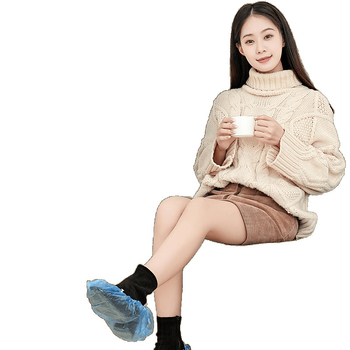 Apsauginė plėvelė biuro viduje, didelio dydžio batų užvalkalų mašina, skirta žengti ant kojų, visiškai automatinis naujas vienkartinis aukštos klasės batų keitimo artefaktas