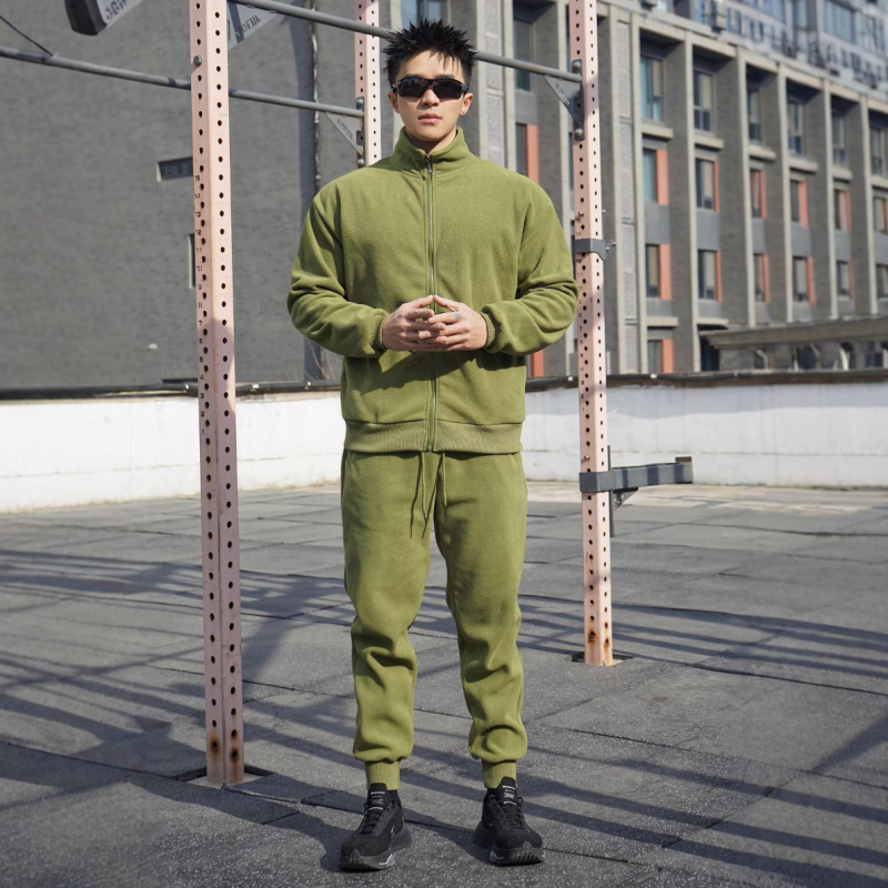 Őszi és téli új férfi öltöny, polár béléssel, vastagított pulóver, polár kabát, laza cipzár, divatos fitneszfelső