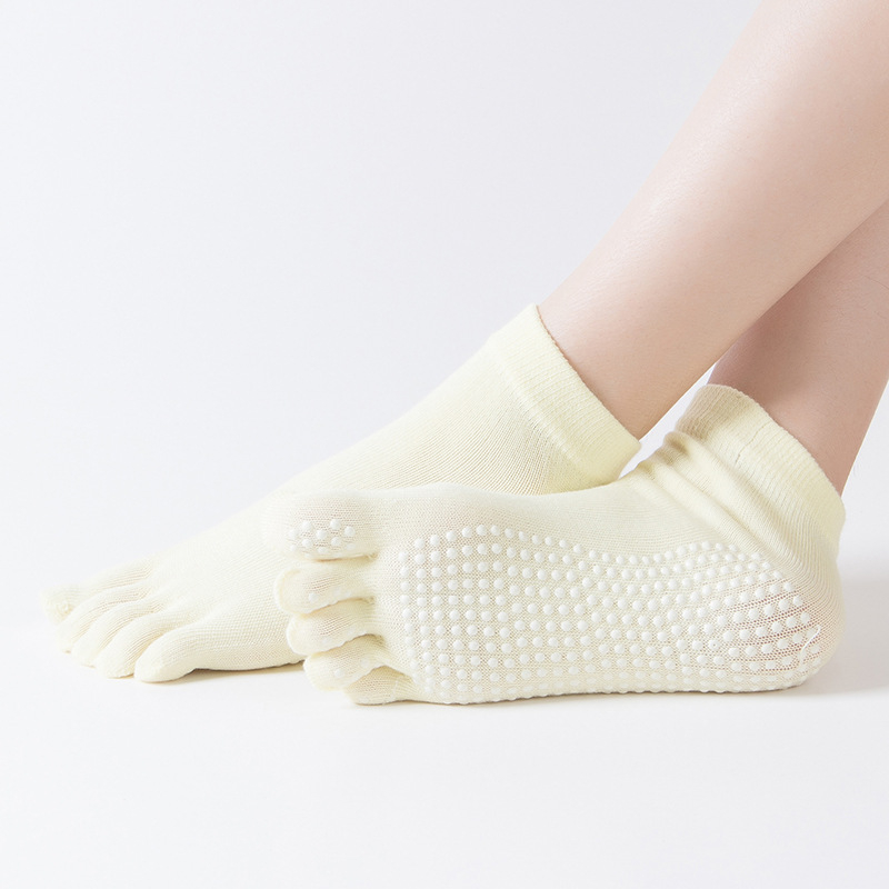 Spalvingos jogos kojinės su taškeliais ir kryžiumi, neslystančios penkių pirštų kojinės, šokių kojinės, atvira nosimi ir ilgomis pirštų jogos kojinės, tiesioginis pristatymas