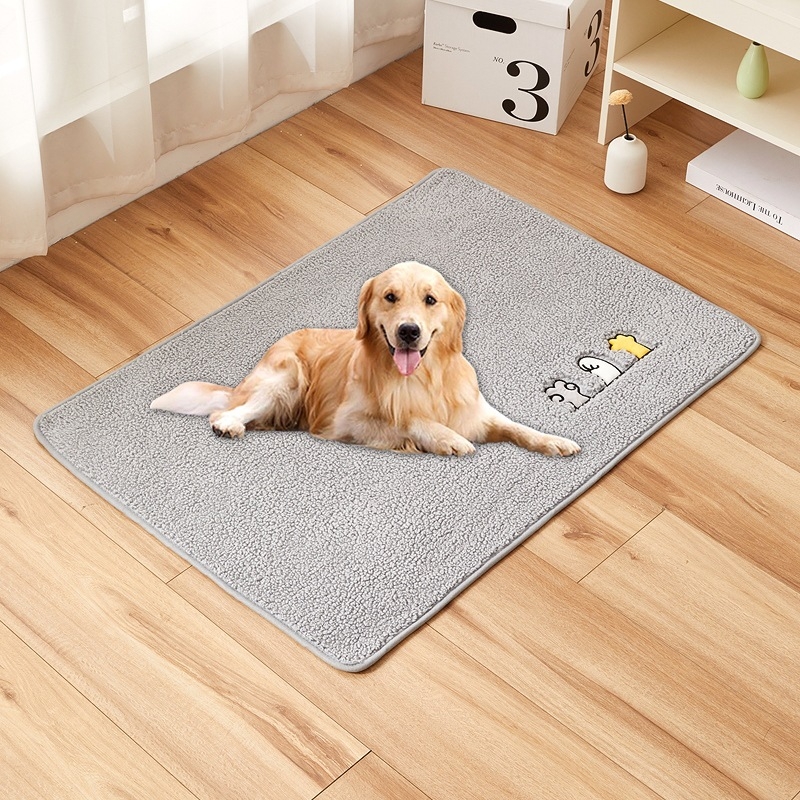 Постелка за развъдник, есен и зима, топла, подплатена, агнешка кадифена постелка за развъдник, неплъзгаща се постелка за котки и кучета, одеяло за домашни любимци на едро