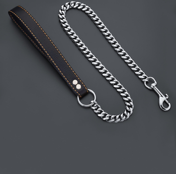 15 mm-es rozsdamentes acél kutyalánc, acél színű/arany színű, kényelmes, kézhasználatot nem igénylő kutyáknak, fekete bőrből készült, hatos kötéllel.