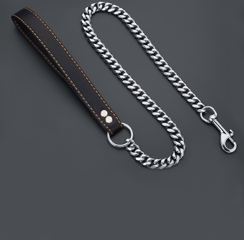 15 mm-es rozsdamentes acél kutyalánc, acél színű/arany színű, kényelmes, kézhasználatot nem igénylő kutyáknak, fekete bőrből készült, hatos kötéllel.