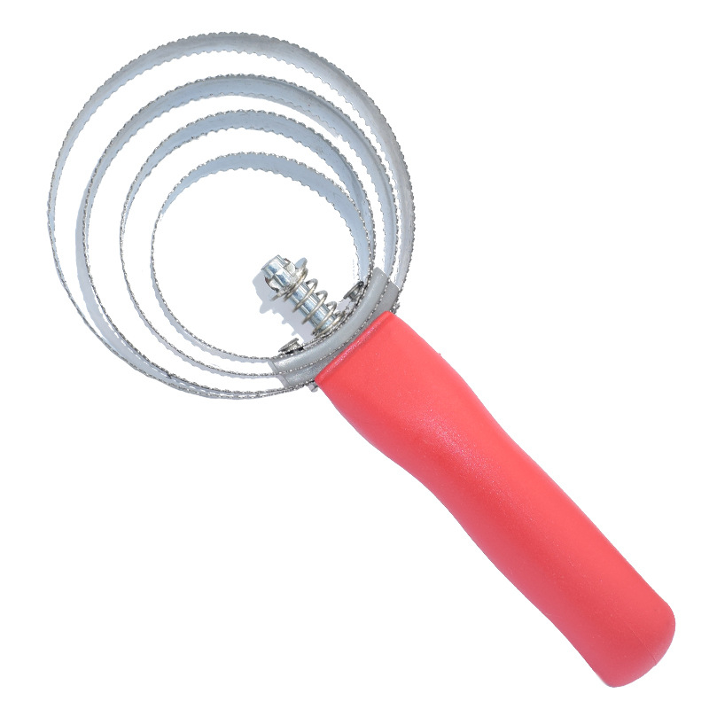 Négy, öt és hat kör alakú, fogazott fésű, tehén- és lóizzadságkaparó, viszketéscsillapító gereblye, lószőrfésű, fogkarcoló, kisállatfésű, szőrtelenítő kefe