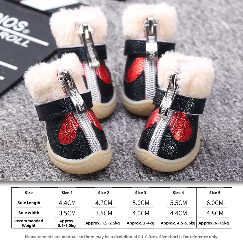 Šunų batai mažiems meškiukams Naujųjų metų dieną vedžiojant šunį, šilti, vilnoniai, pėdų uždangalai, neslystantys, raudoni, šventiniai medvilniniai batai