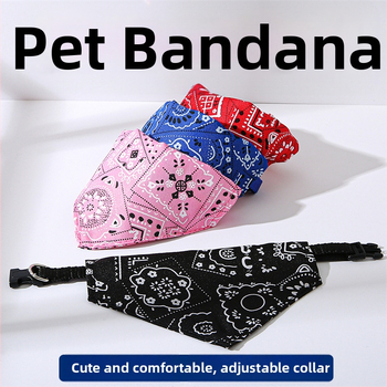 Állítható nyakörv kutyáknak és macskáknak, háromszög mintás, kockás mintával