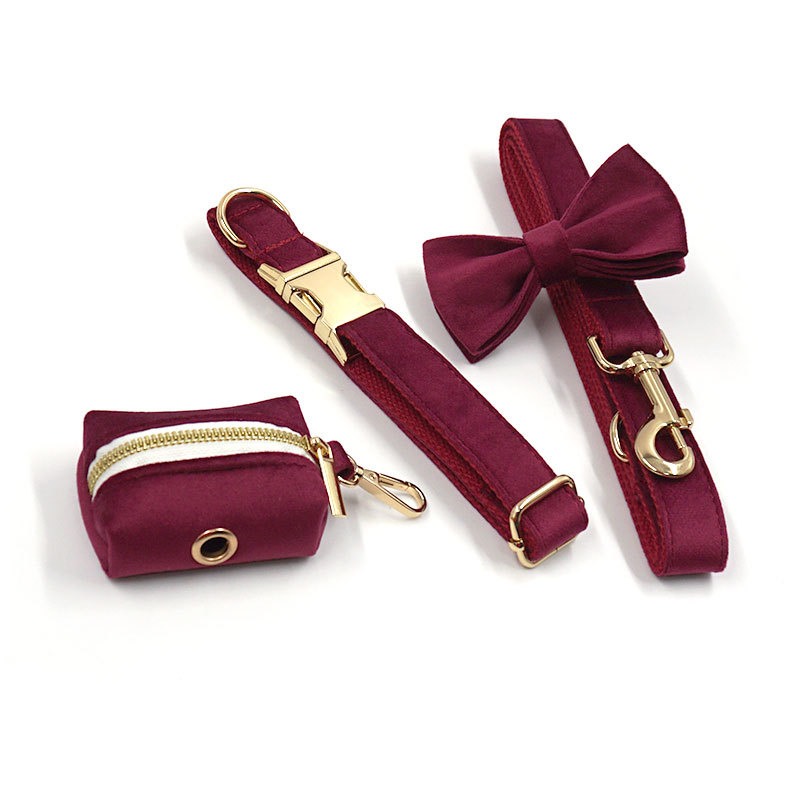 Piiriülene kuum müük kuuma veini punasest sametist lemmiklooma kaelarihm koera köiest koeravest ülikond jalutama koera prügikott