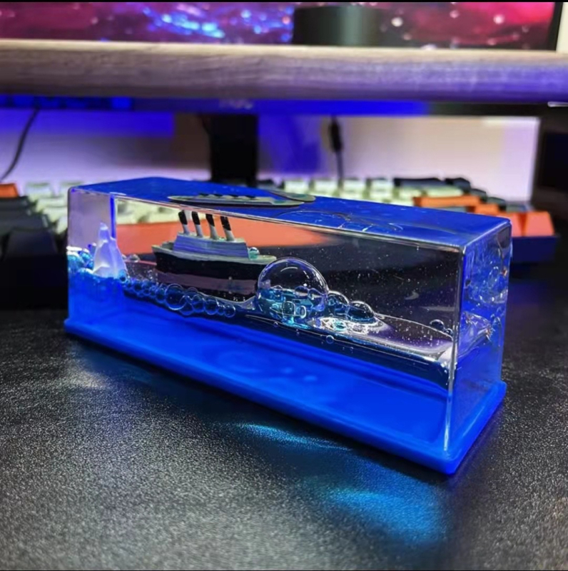 Mica Carte Roșie, populară în același stil, sticlă în derivă cu fluide pentru nave de croazieră, decorațiune pentru desktop, cutie cadou pentru ziua de naștere Titanic