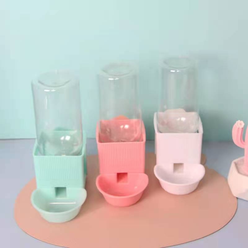 Κρήνη πόσης κουνελιού χονδρικής διασυνοριακής προμήθειας κατοικίδιων ζώων παπαγάλου κουνελιού μεγάλης χωρητικότητας κρεμαστή καρφίτσα πυροδότησης αυτόματη βραστήρα κατοικίδιων ζώων