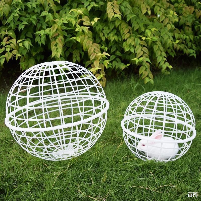 Lendav kanapuur, plastmassist sfääriline kanapuur, ümmargune küülikupuur, veerevad maalilised kohad, liikuv vabapidamisel kanapuur