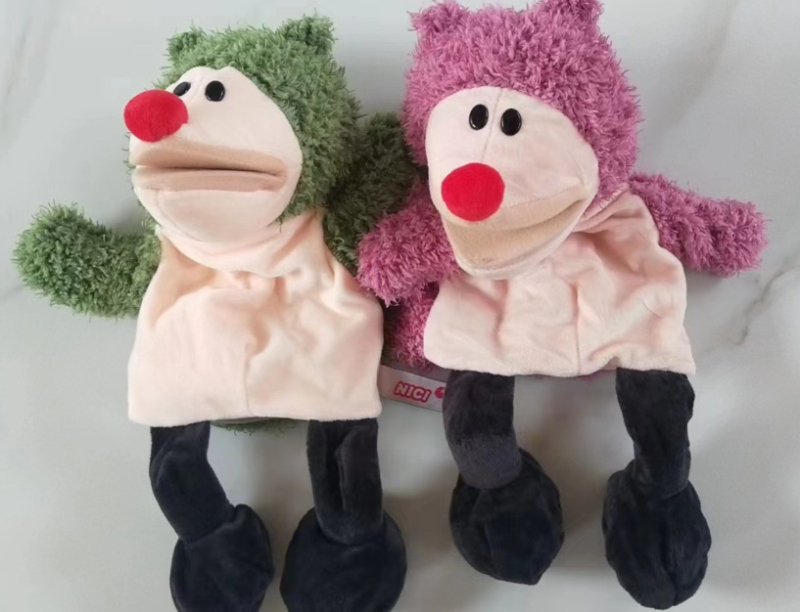 Piiriülene uus toode, loomade käenukk, lapsevanema ja lapse interaktiivne hariduslik plush-mänguasi, lõvi, vatsakest kõnelev sõrmenukk