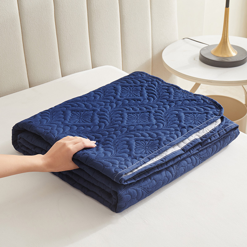 Tarpvalstybinis, karštai parduodamas vandeniui atsparus, šlapimui nepralaidus, nepralaidus augintinių čiužinio paklodė, „Amazon“ grindų pagalvėlė, sofos pagalvėlės čiužinio apsauginis užvalkalas