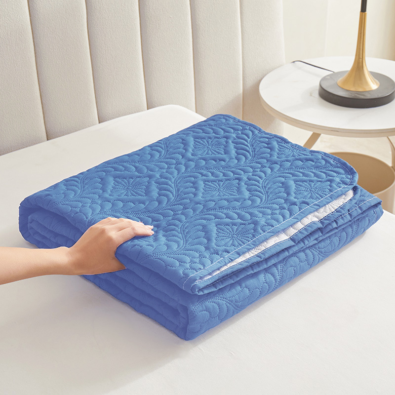 Tarpvalstybinis, karštai parduodamas vandeniui atsparus, šlapimui nepralaidus, nepralaidus augintinių čiužinio paklodė, „Amazon“ grindų pagalvėlė, sofos pagalvėlės čiužinio apsauginis užvalkalas