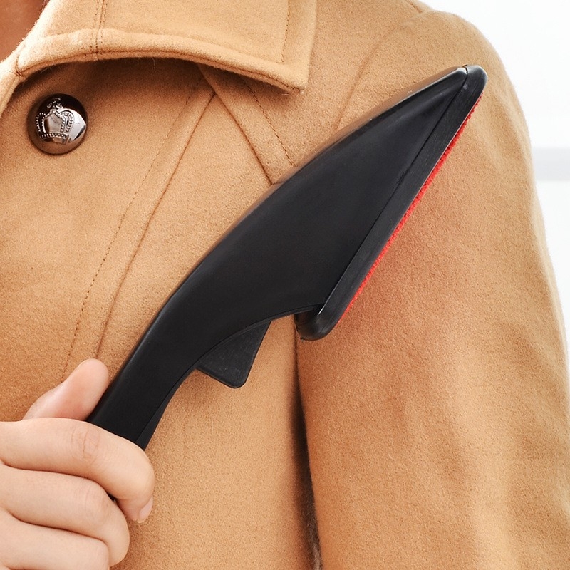 Namų drabužiai, pūkelių elektrostatinis šepetys, cheminio valymo šepetys, baltas dvipusis besisukantis palto dulkių šalinimo šepetys, plaukų šalinimo šepetys