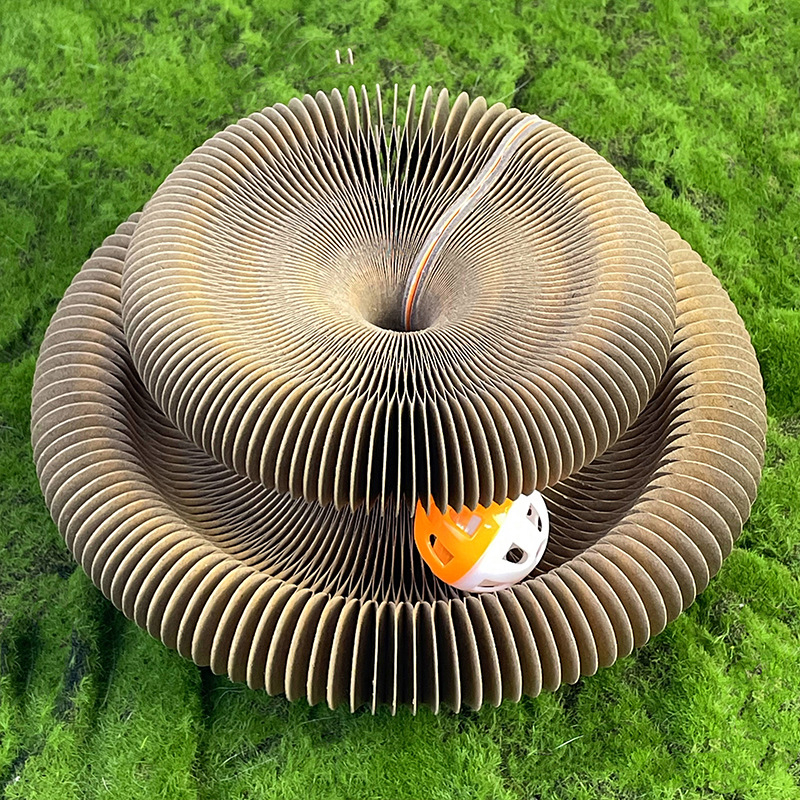 Szerves macskakaparó deszka mágneses szívású cserélhető hullámpapír self-free macskajáték önmegkönnyítő karmos kopásálló macskajáték