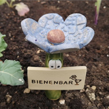 Vabzdžių girdyklos Įspūdingos girdyklos laukinėms bitėms Vabzdžių girdyklos