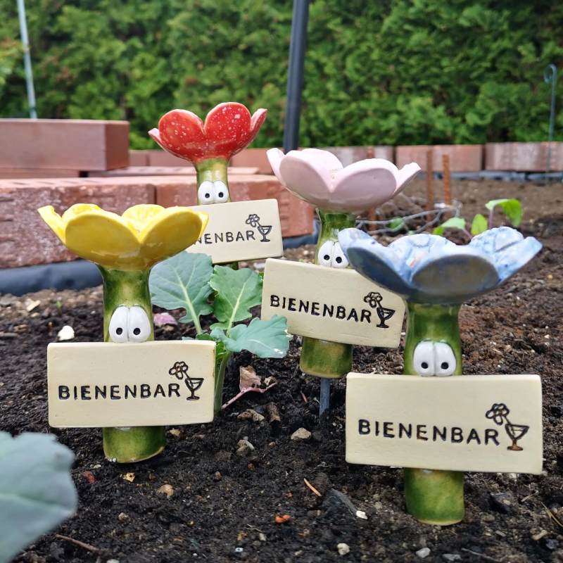 Vabzdžių girdyklos Įspūdingos girdyklos laukinėms bitėms Vabzdžių girdyklos