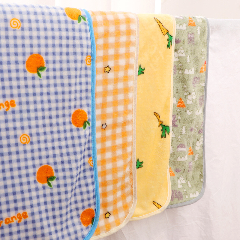 Deka za pse, topla plišana deka za spavanje, jesenska i zimska mala mliječna prostirka za spavanje pasa, univerzalna deka za kućne ljubimce Four Seasons