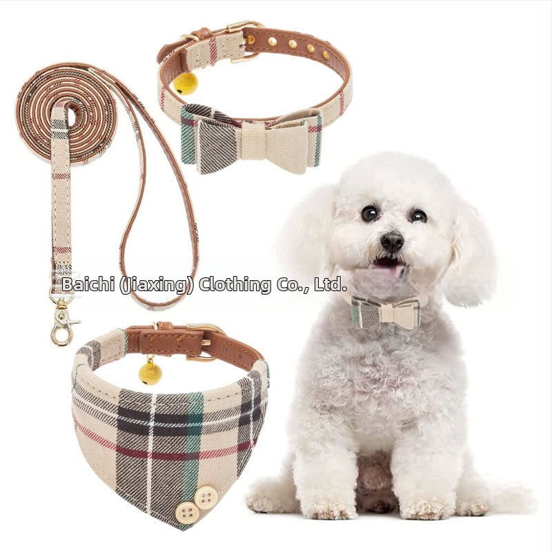 Sada vodítok na uterák s trojuholníkovým motýlikom a kockovaným obojkom pre psov Amazon Pet