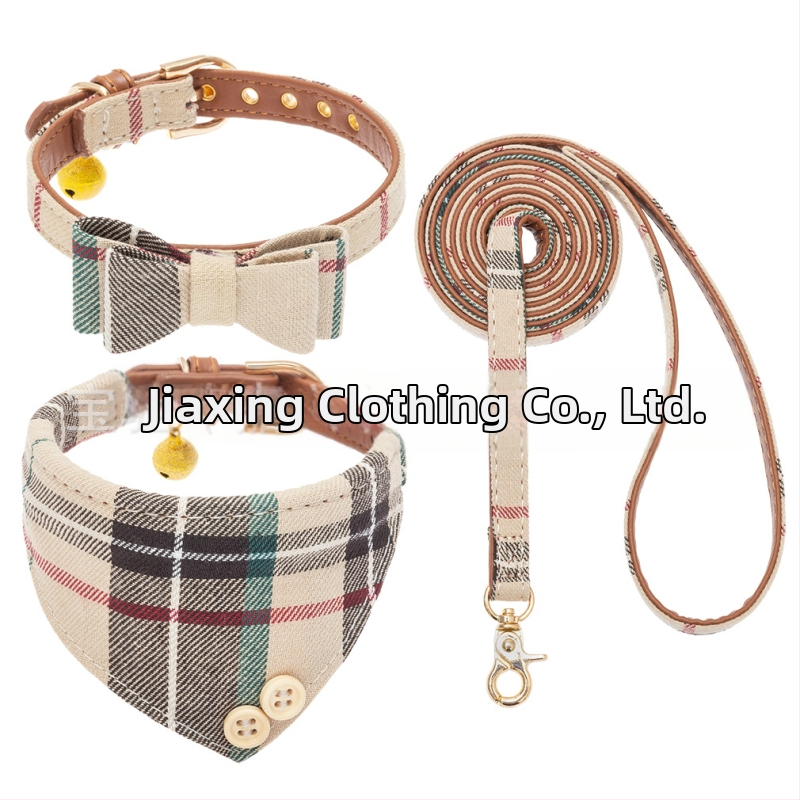 Sada vodítok na uterák s trojuholníkovým motýlikom a kockovaným obojkom pre psov Amazon Pet