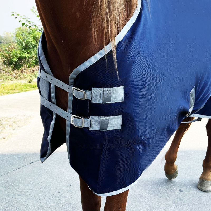Ветроустойчиви и студоустойчиви зимни памучни дрехи за коне, дрехи за коне със снаждане, зимни дрехи за коне, одеяло за коне, дрехи за коне без яка