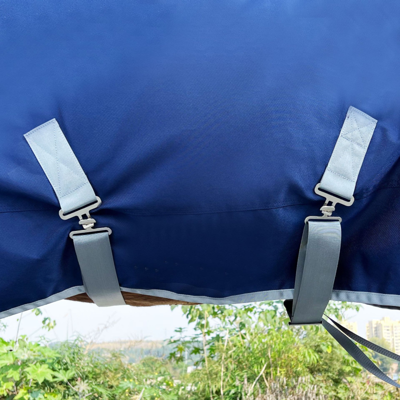 Ветроустойчиви и студоустойчиви зимни памучни дрехи за коне, дрехи за коне със снаждане, зимни дрехи за коне, одеяло за коне, дрехи за коне без яка