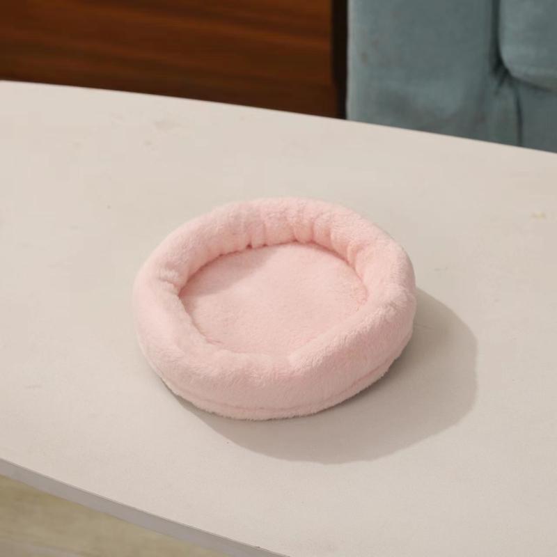 Žiurkėno medvilninis kilimėlis, triušio aksominis apvalus kilimėlis, žieminės voverės gėlės žiurkės auksinio lokio medvilninis lizdo šiltas kilimėlis, žiurkėno lizdo kilimėlis