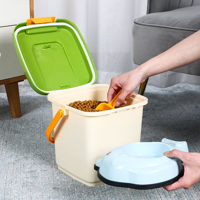 Lemmikloomade teravilja hoiustamise ämber, suletud niiskuskindel värskena hoidmise mahutavusega 30 kg kassi- ja koerateravilja hoiustamiseks, pööratav koerateravilja hoiustamise ämber