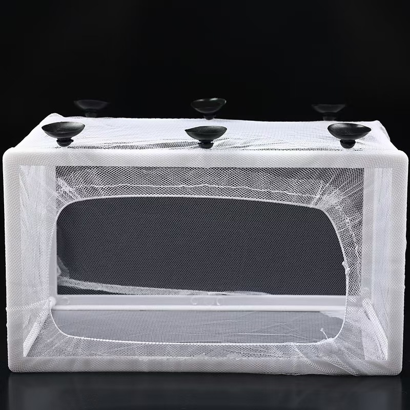 Изолационна мрежа за люпене на аквариум, изолационна мрежа за вода в аквариума, кутия за изолация на малки рибки, кутия за размножаване на аквариум със смукател