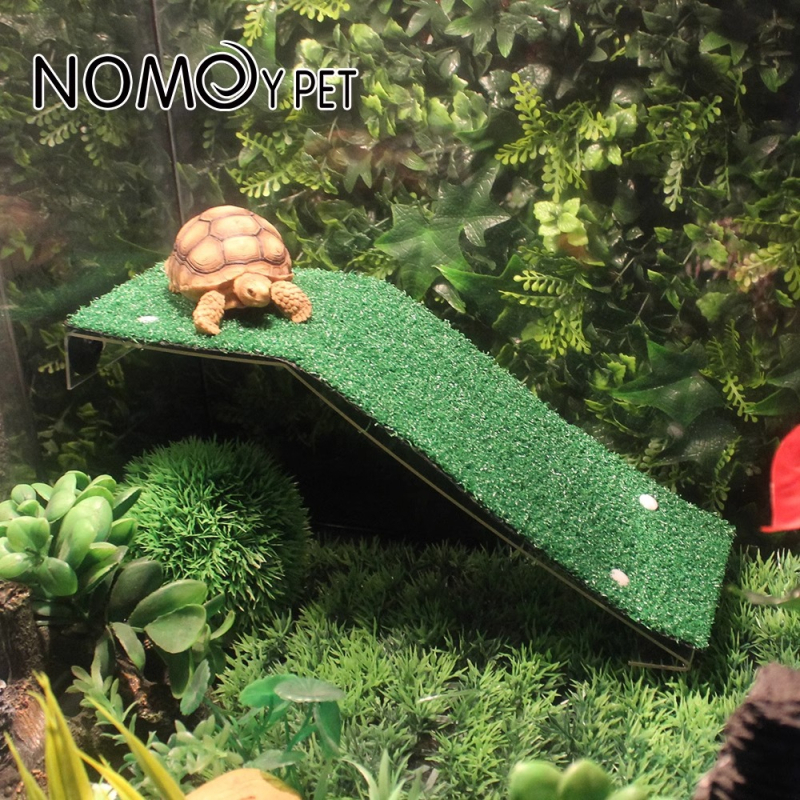 nomo nomo akrüülist ujuvsaare peesitamisplatvorm kahepaikse kilpkonna paak kilpkonna ronimisredel päikese selja simulatsioon muru maastik